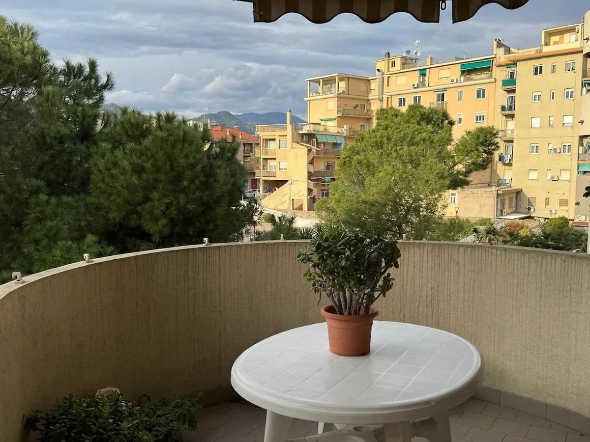 Apartment La Casa Nel Parco By Smart-Home Vallecrosia