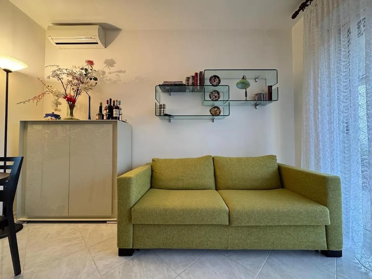 La Casa Nel Parco By Smart-Home Vallecrosia 0*,