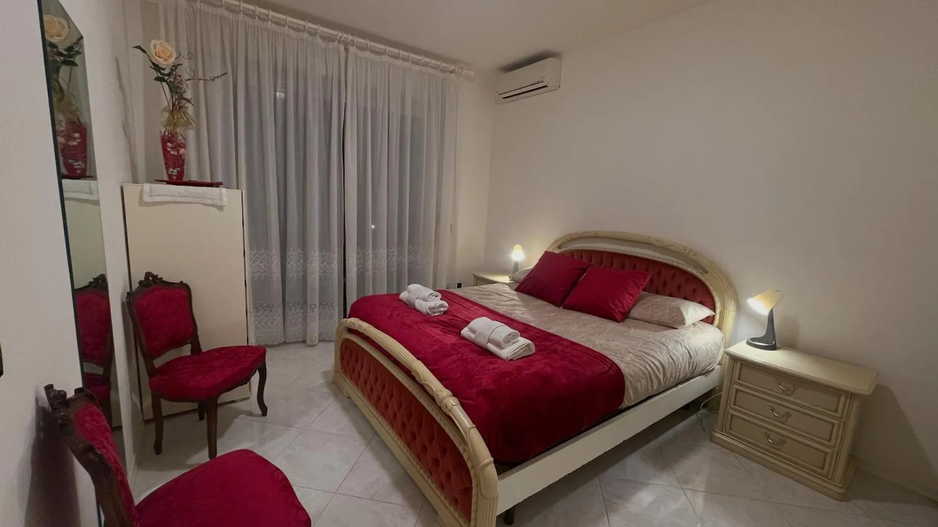 La Casa Nel Parco By Smart-Home contacts